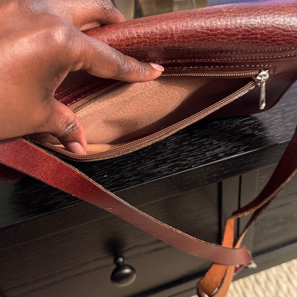 Elegant Brown Leather Women's Bag Used - Picture 7 of 9